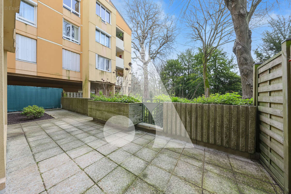 Appartement à CORBEIL-ESSONNES