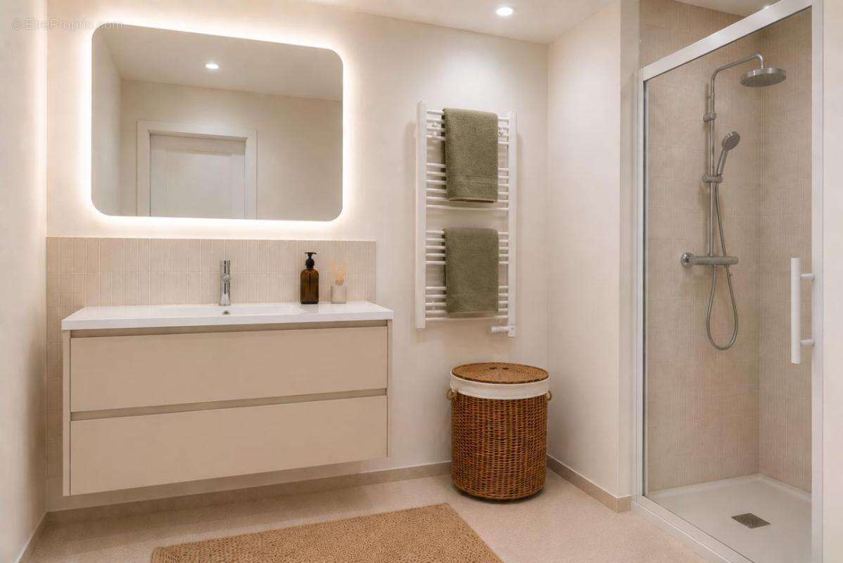Appartement T4 de 83m² à Lille - photo 4
