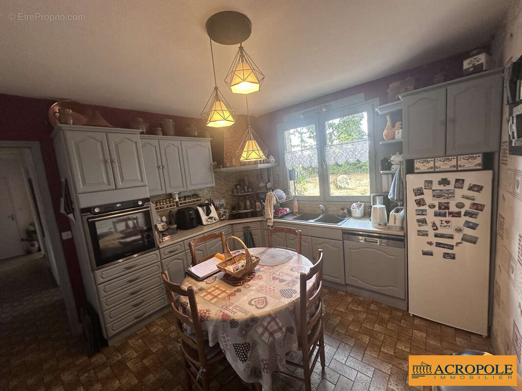Maison 133 m² à Coullons  - photo 3