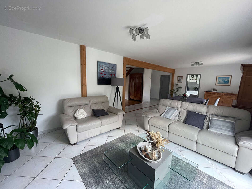 Maison à SAINT-SEBASTIEN-SUR-LOIRE