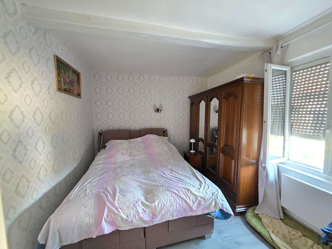 Maison à LE MESNIL-SAINT-FIRMIN