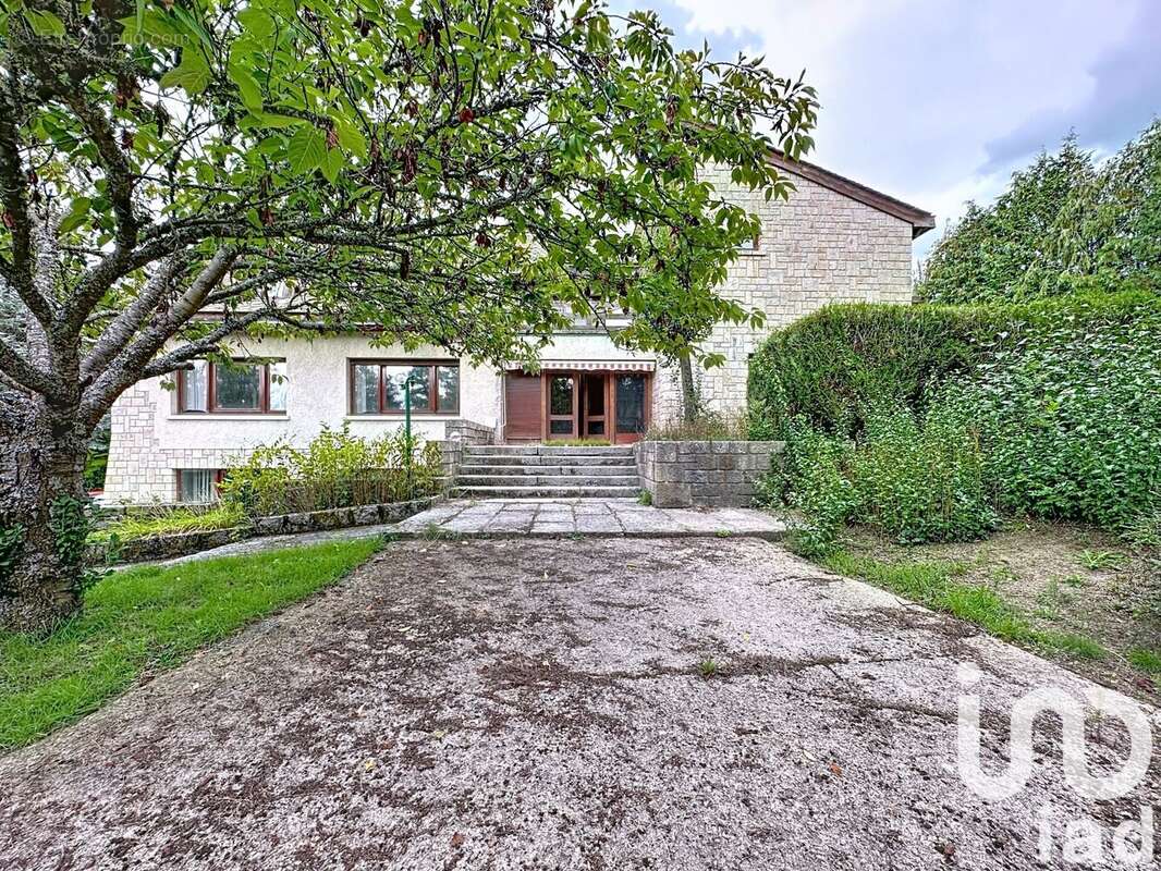 Photo 7 - Maison à LE MALZIEU-VILLE