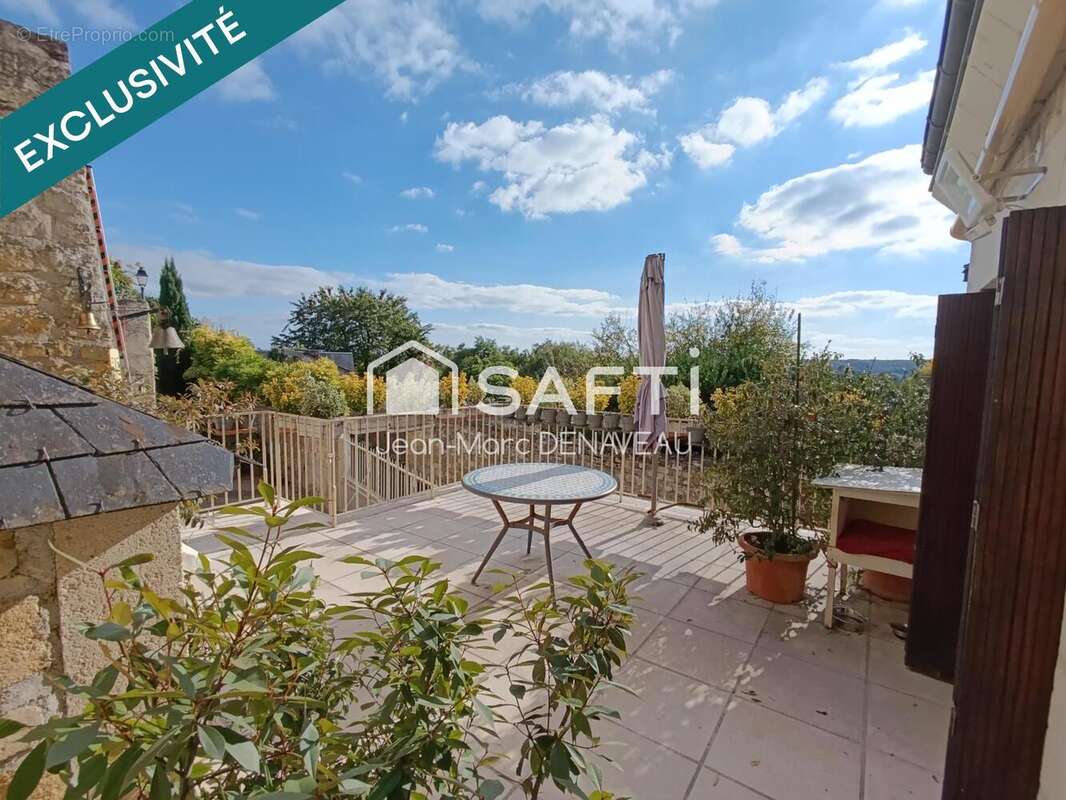 Photo 2 - Maison à CHINON