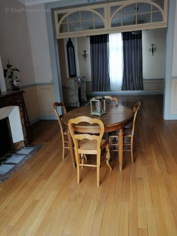 Maison à SAINT-QUENTIN