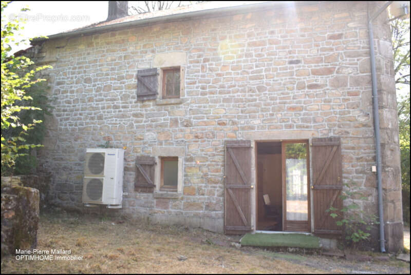 Maison à ROYERE-DE-VASSIVIERE