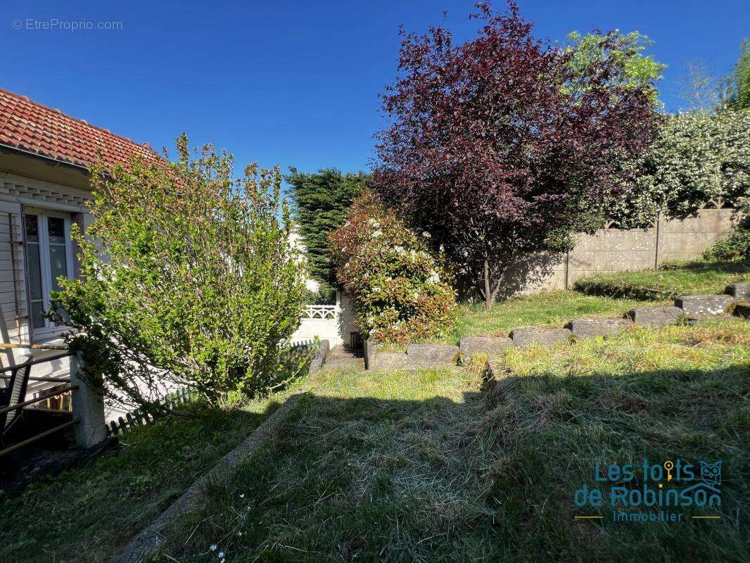 Maison à LE PLESSIS-ROBINSON