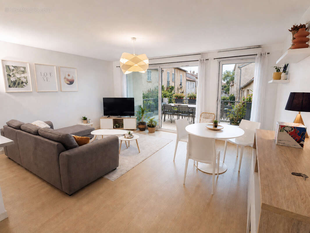 Appartement à LAMBESC