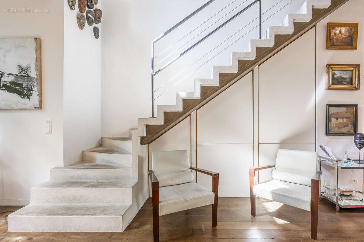 Appartement à LEVALLOIS-PERRET