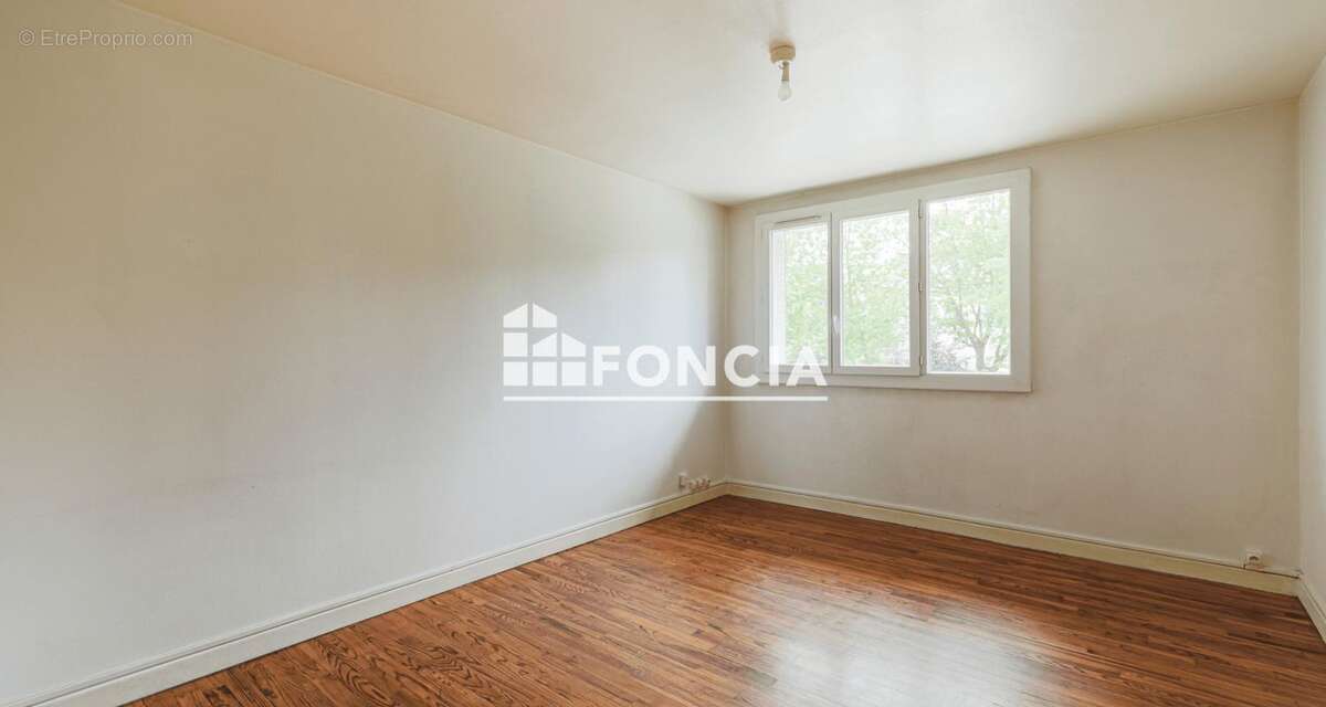 Appartement à MEYLAN