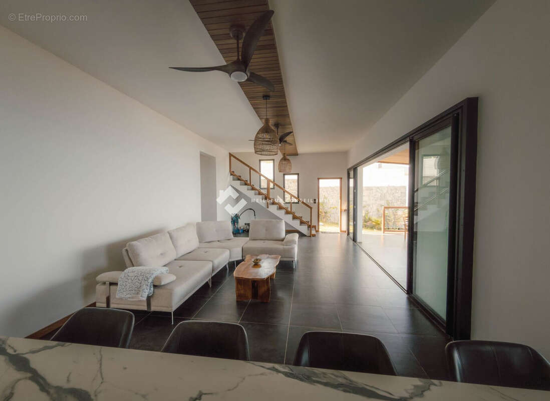 Maison 127 m² à Saint-Leu  - photo 9