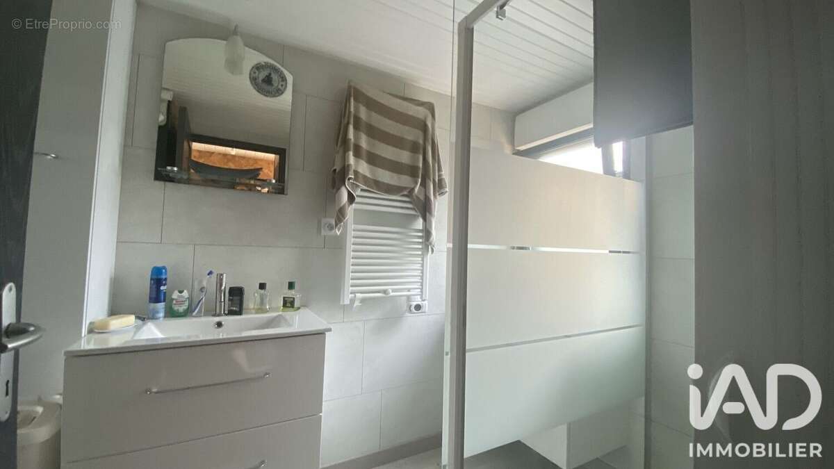 Maison 35 m² à Longpre-Les-Corps-Saints  - photo 7