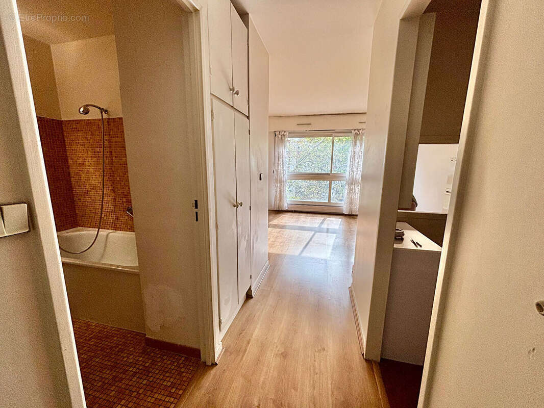 Appartement à PARIS-10E