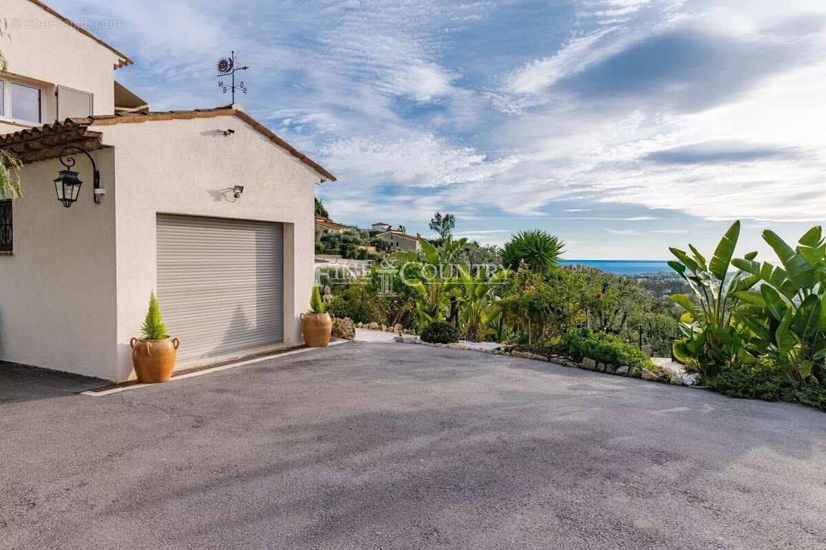 Maison à MOUGINS