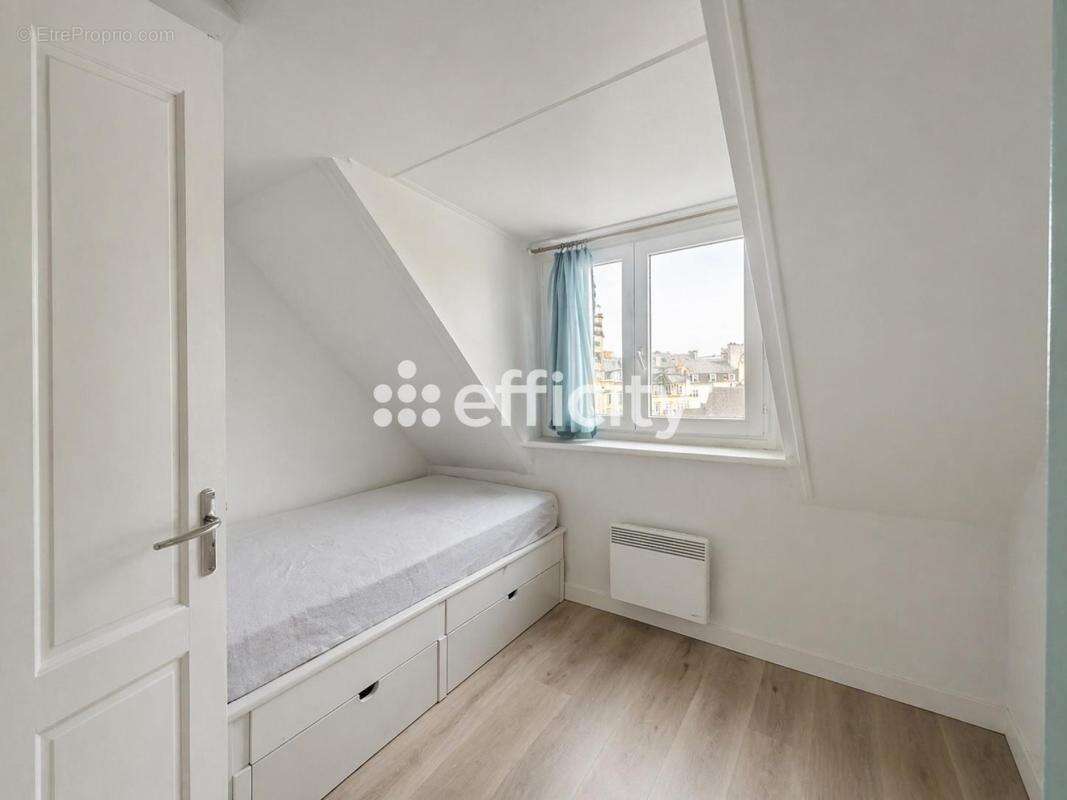 Appartement à PARIS-9E