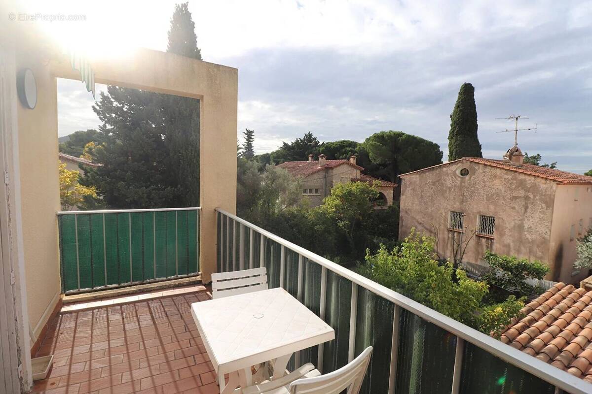 Appartement à SAINT-CYR-SUR-MER