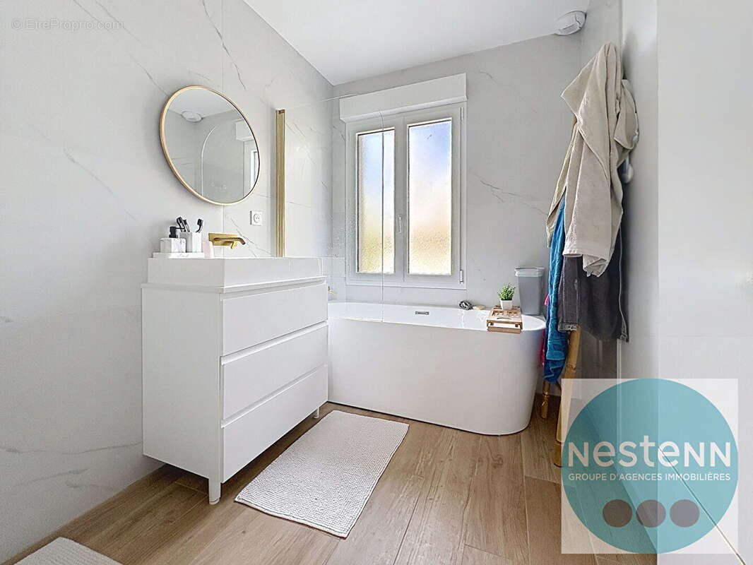 Maison à SAINT-PRYVE-SAINT-MESMIN