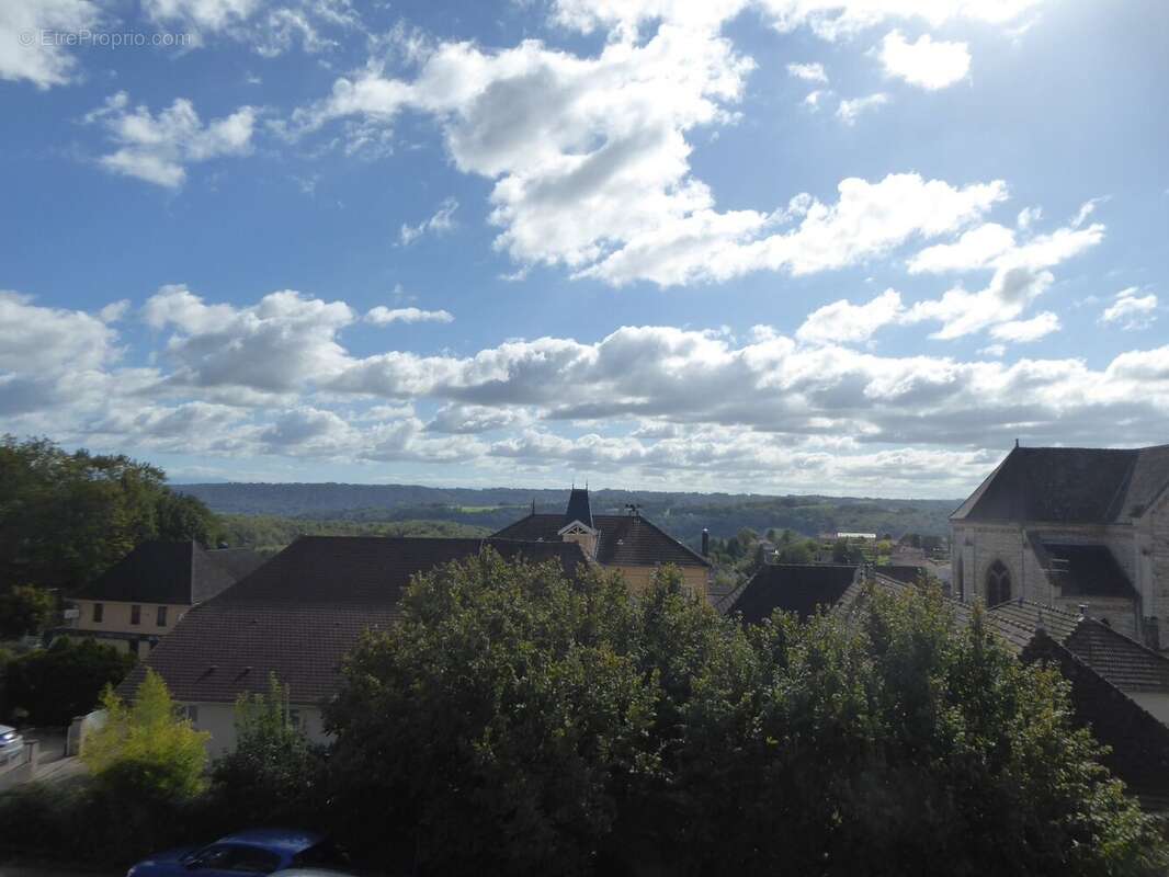 Appartement à MORESTEL