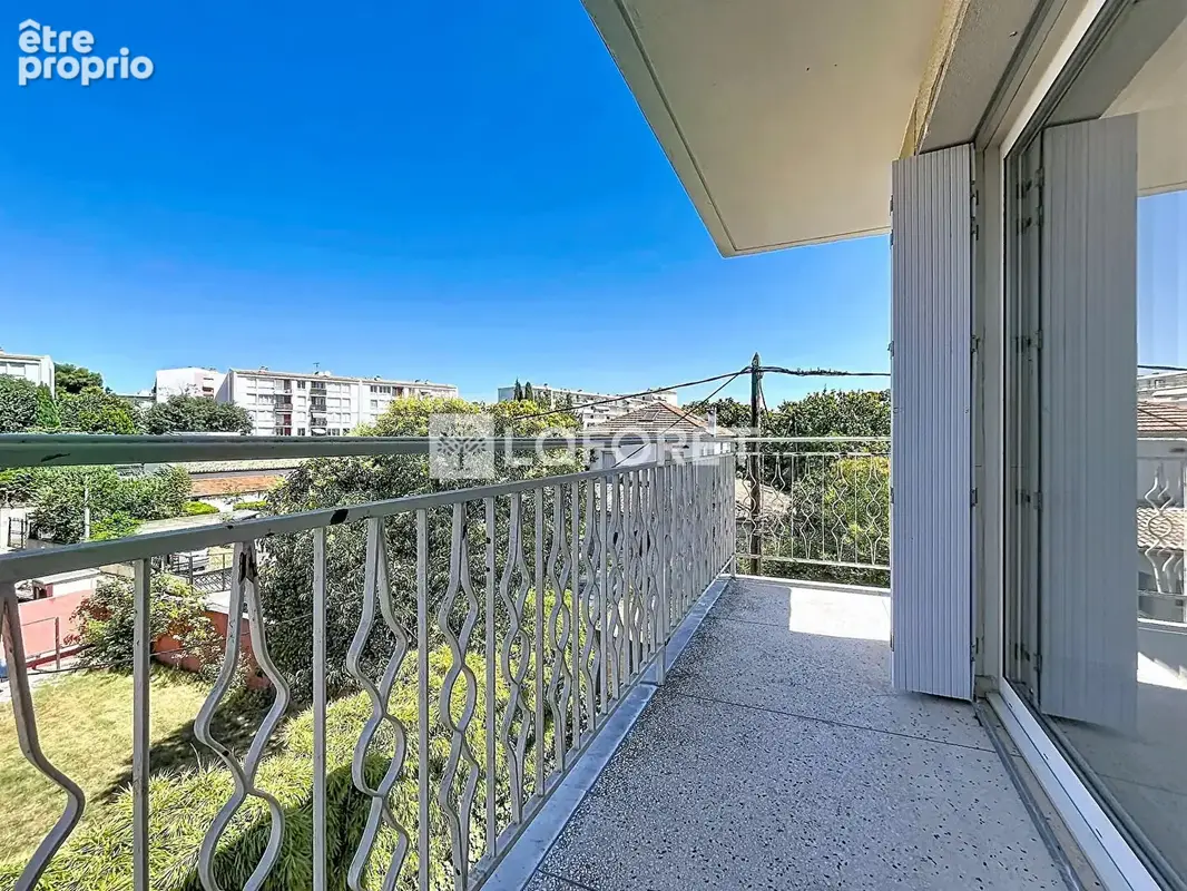 Studio 30 m² avec balcon, parking et cellier - Quartier Estanove - photo 8