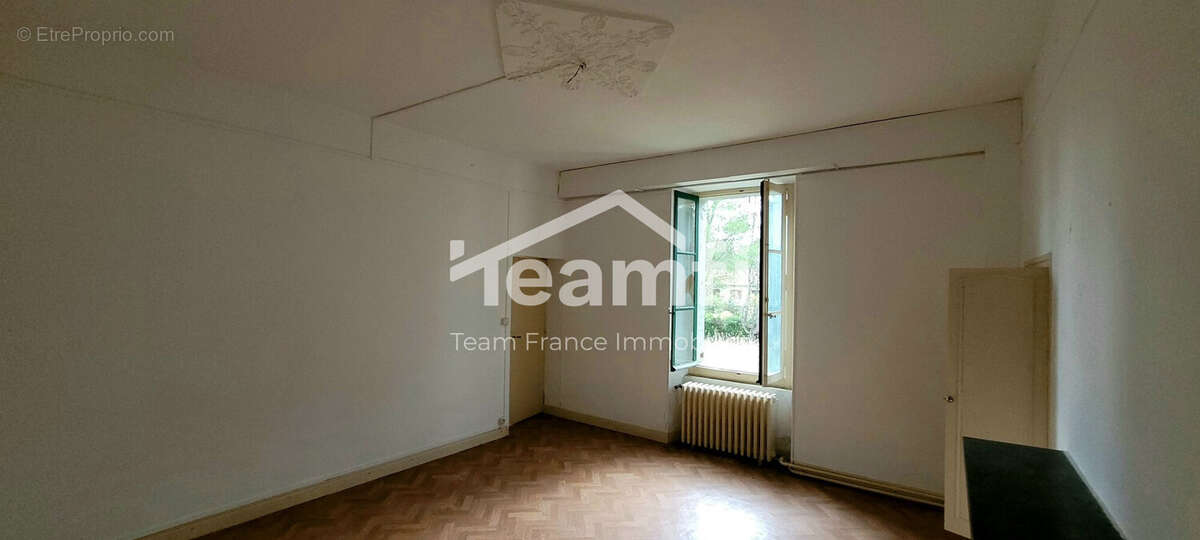 Maison à BOISSET-ET-GAUJAC