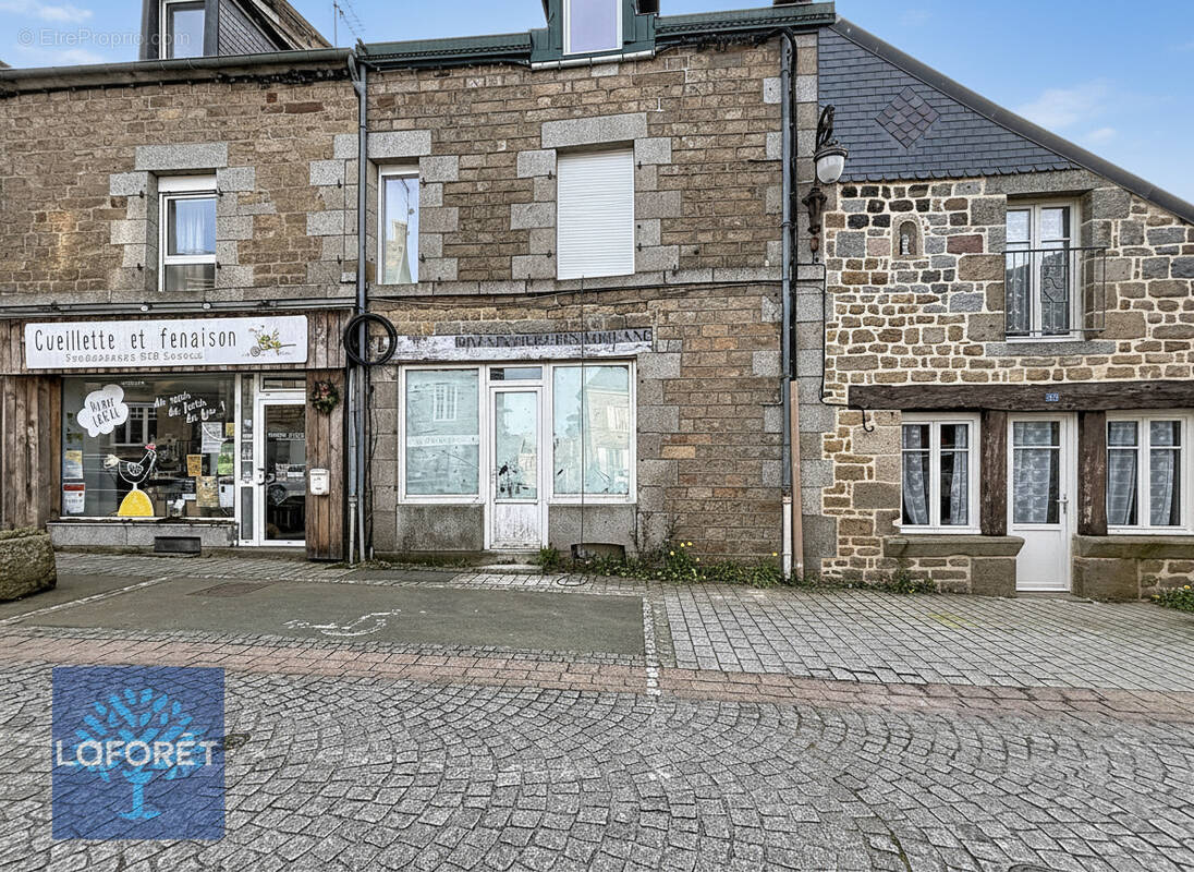 Maison à LOUVIGNE-DU-DESERT