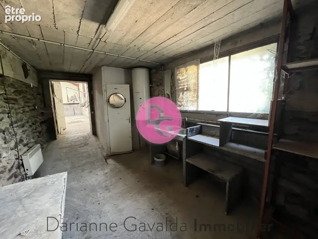 Commerce 540 m² à vendre à Aubin (12110) - photo 4