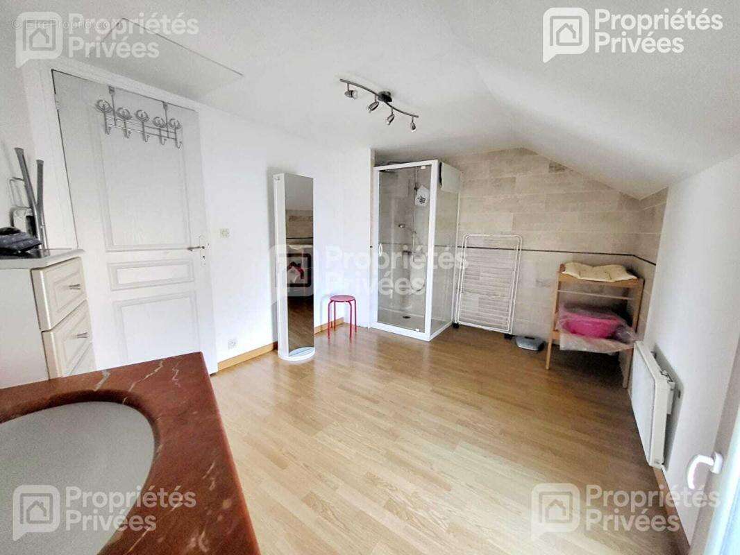 Maison à SERMAISES
