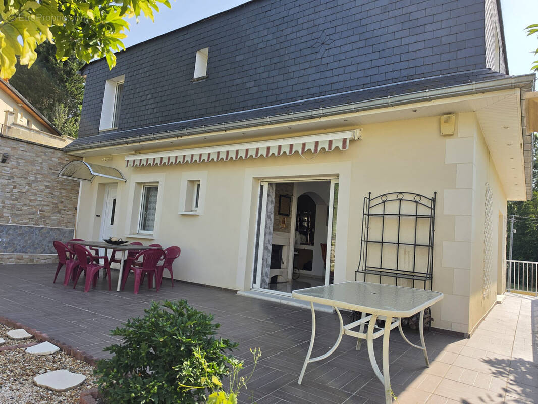 Maison à SAINT-REGLE