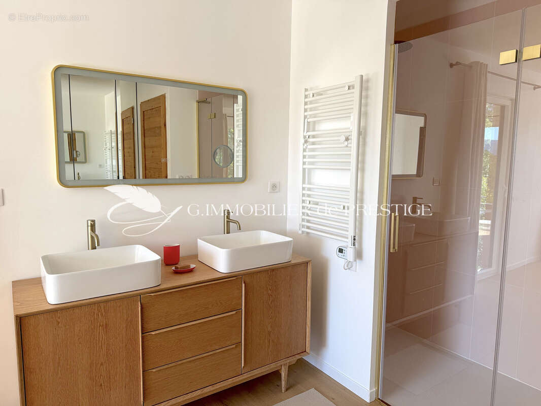 Maison à MALEMORT-DU-COMTAT