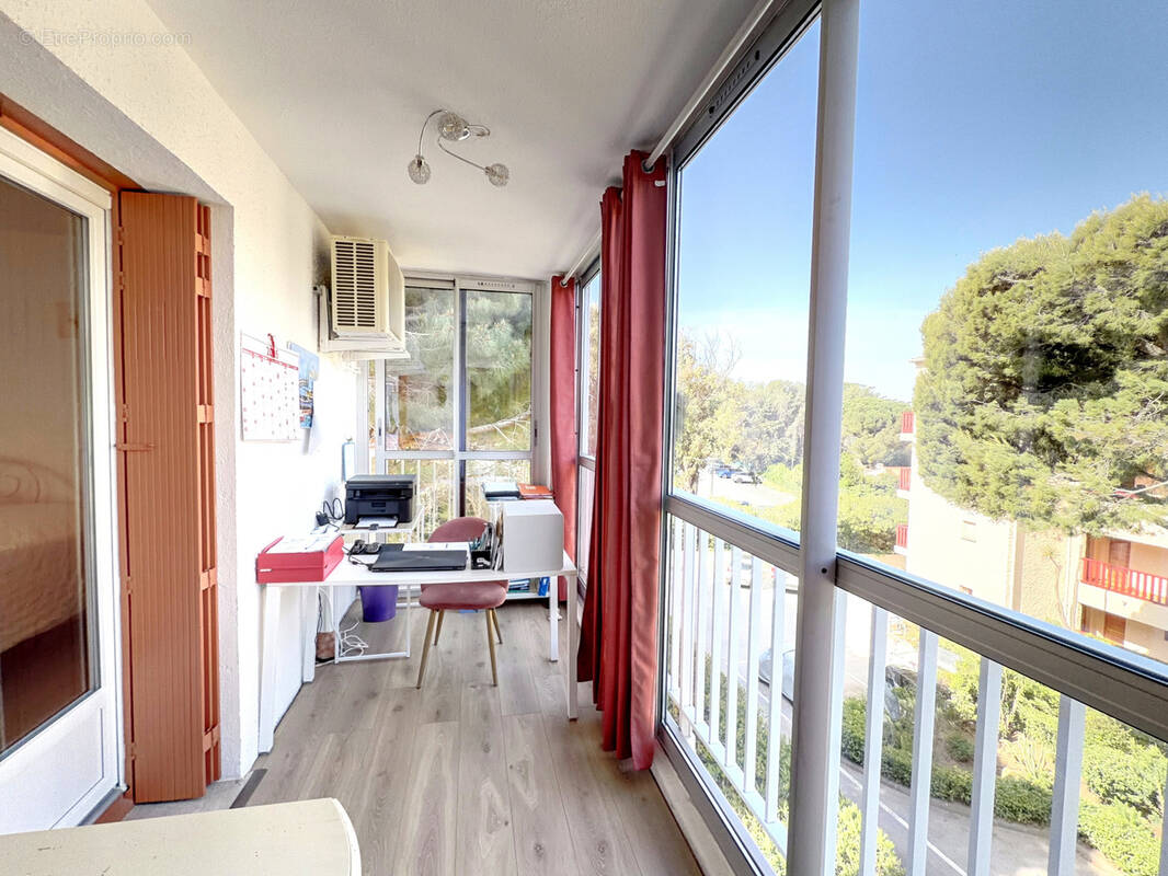 Appartement à SIX-FOURS-LES-PLAGES