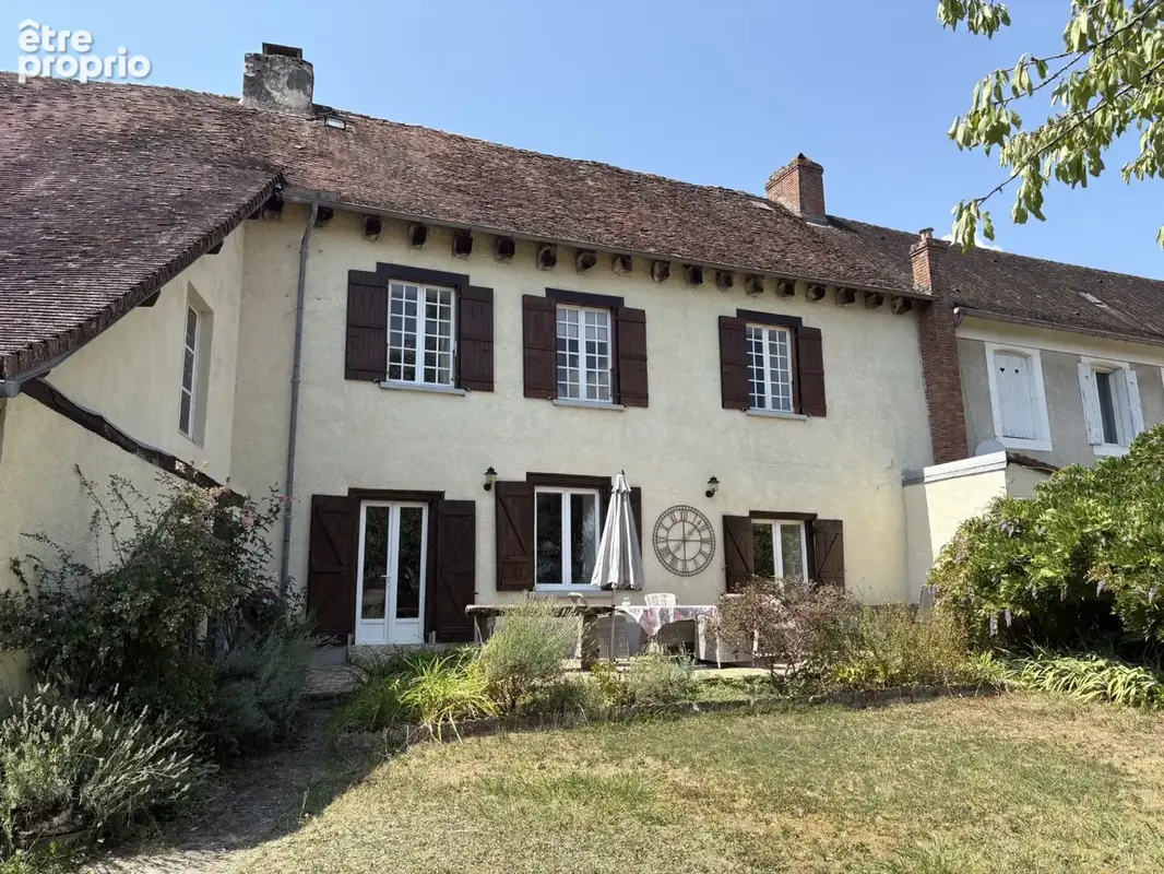 Maison à COUSSAC-BONNEVAL