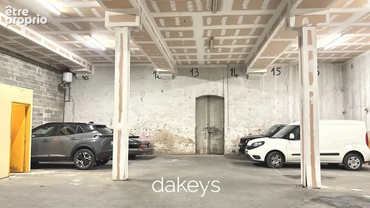 Immeuble de bureaux - garage - quartier euromed - 1230m² - photo 10