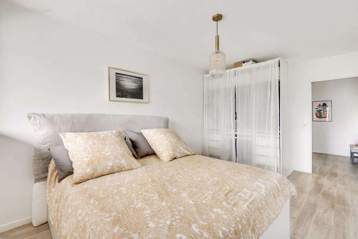 Appartement à L'ILE-SAINT-DENIS