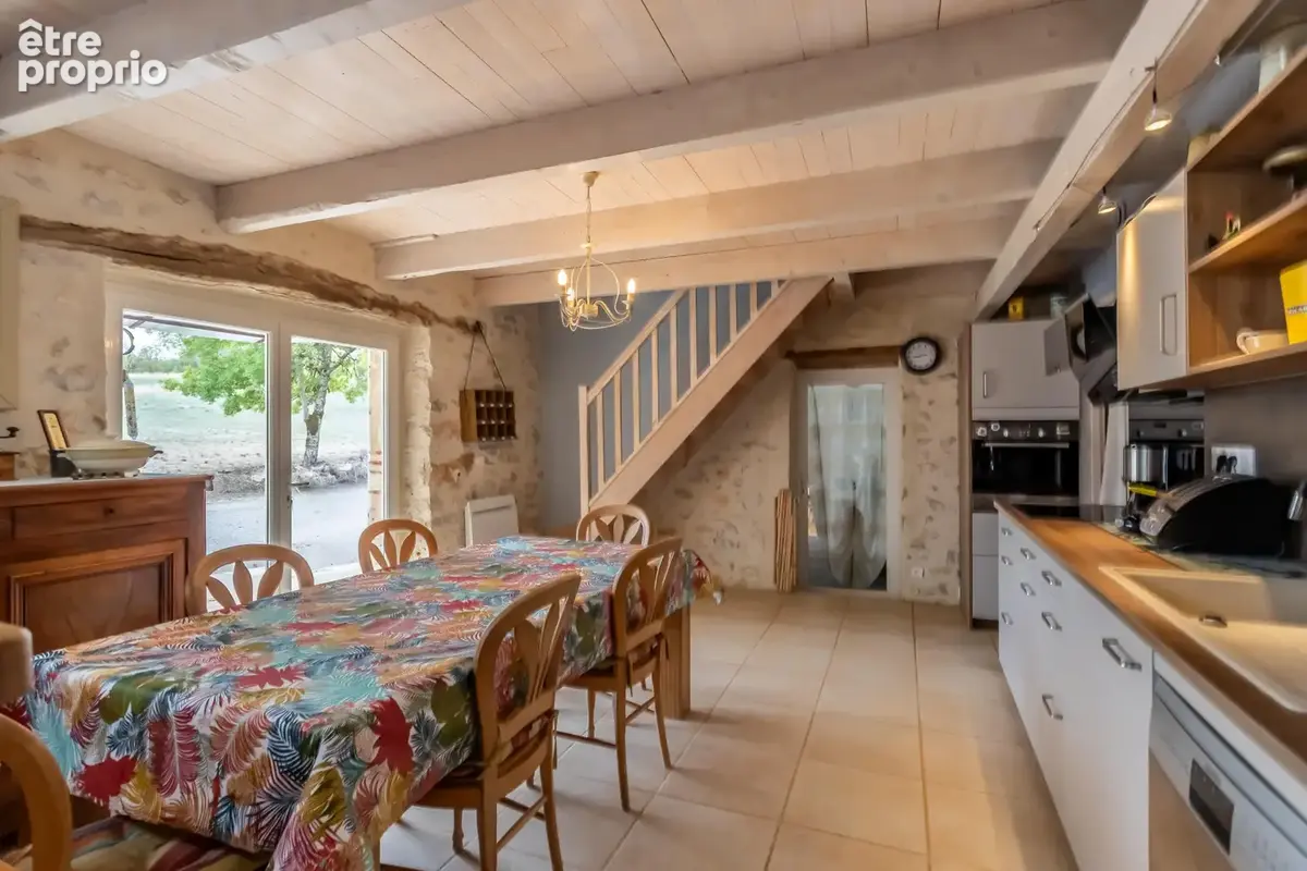 Terrain à usage résidentiel avec 2 annexes, 2 piscines et une cabane pour les bergers - photo 13
