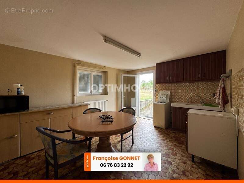 Maison 215 m² - 5 chambres - Terrain 4 200 m² - Piscine - 257 000 € - SAINT PIERRE LES ETIEUX - 18200 - photo 14