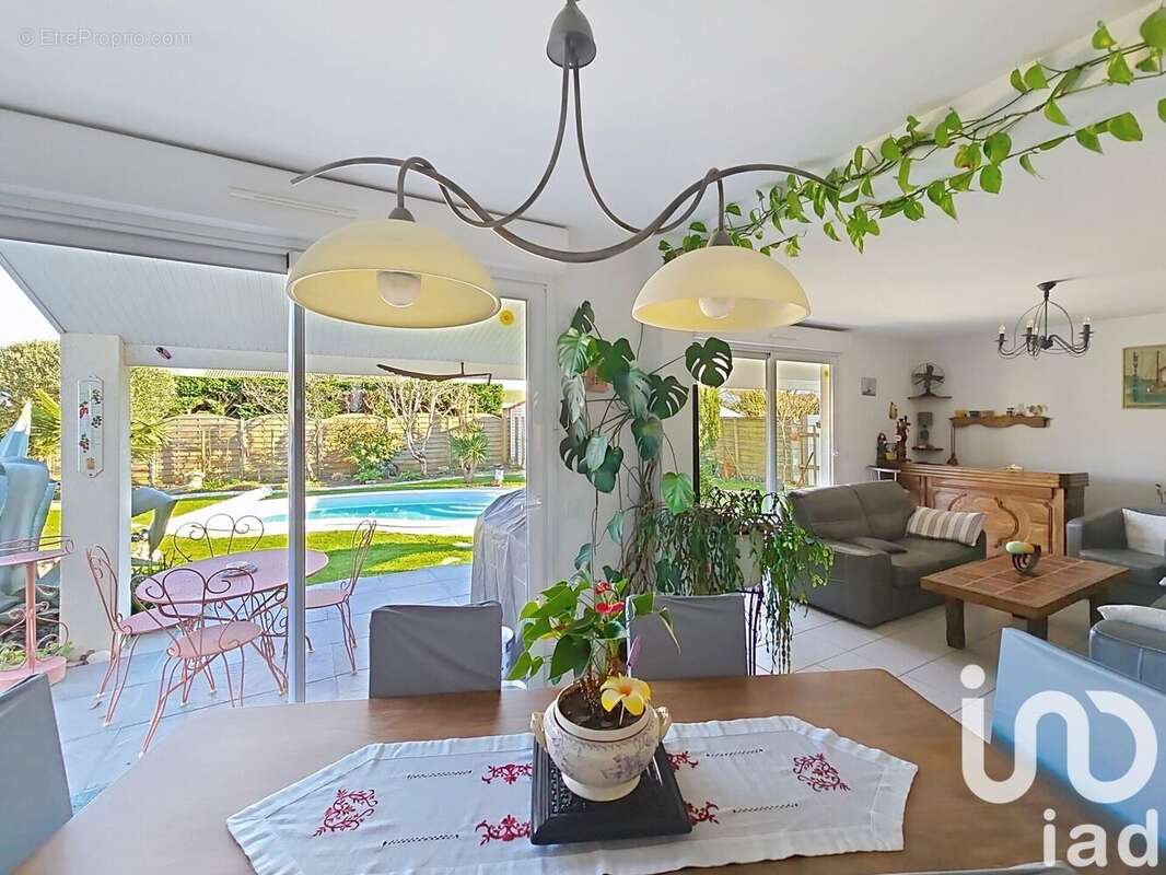 Photo 2 - Maison à LES MATHES