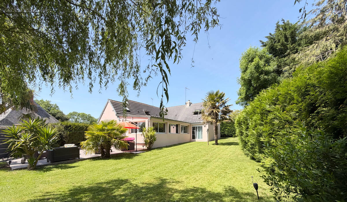 Maison à HOUESVILLE