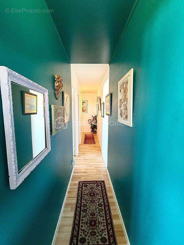 Appartement à MONT-SAINT-AIGNAN