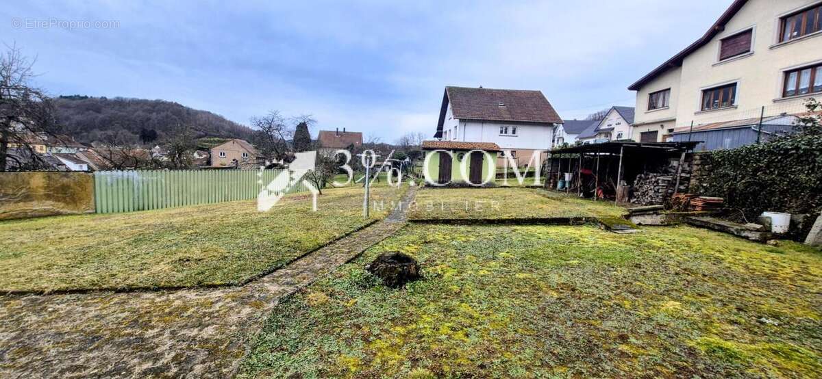 SOUS OFFRE /// Maison de 140 m2 sur SOUCHT - photo 7