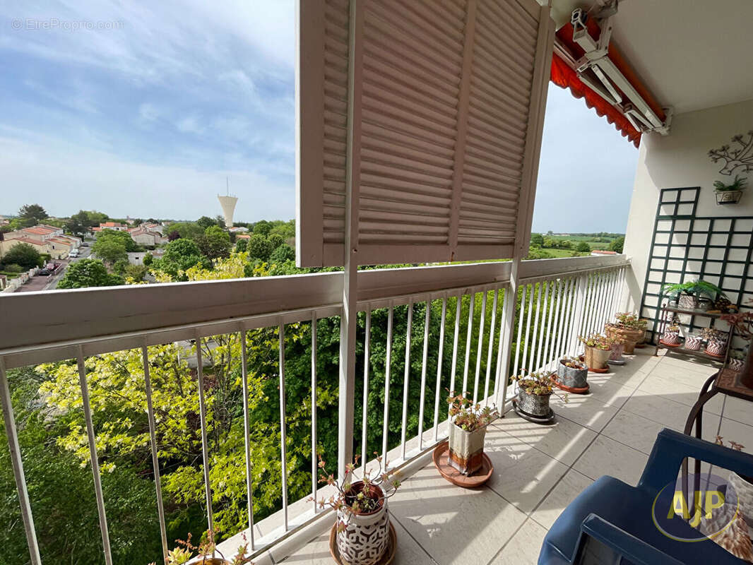 Appartement à SAINTES