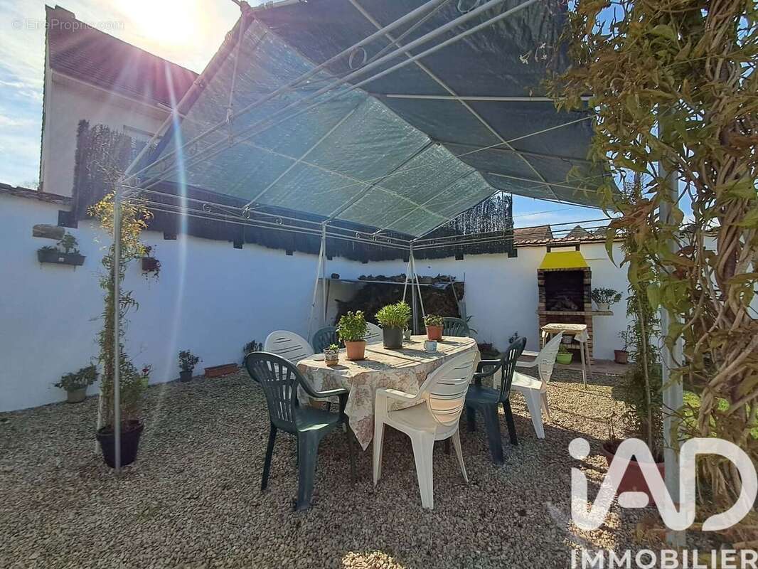 Photo 5 - Maison à LIGNY-LE-CHATEL