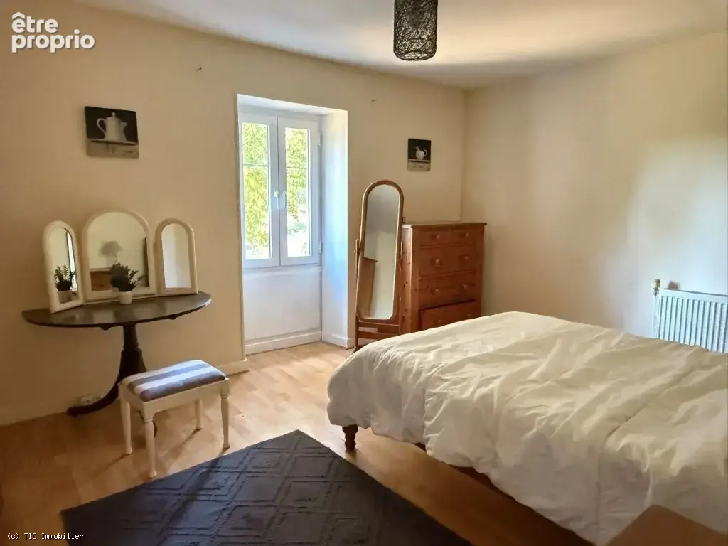 Ensemble de Deux Maisons Indépendantes Et Grange Sur 5017m² - photo 11