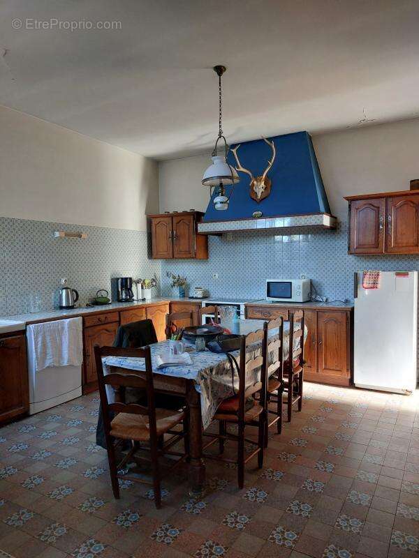 Maison à SAVIGNE-L'EVEQUE