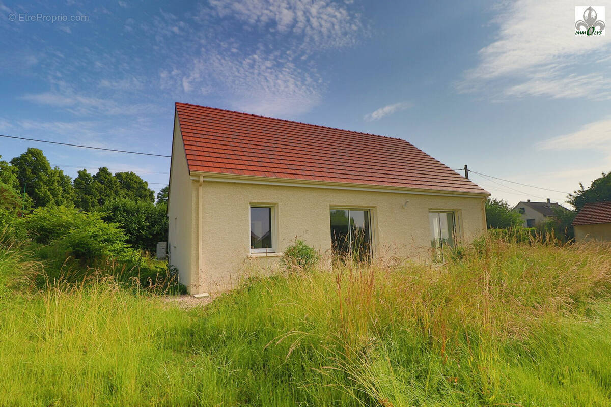 Maison à PIERRE-DE-BRESSE
