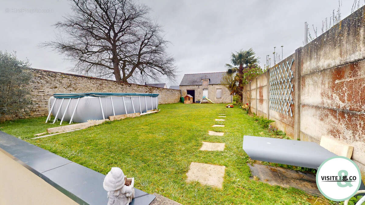 Maison à TOUR-EN-BESSIN