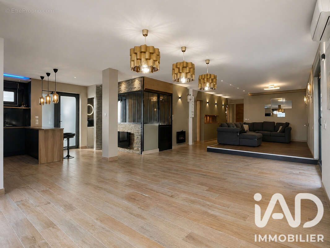 Maison 180 m² à Montlucon  - photo 8