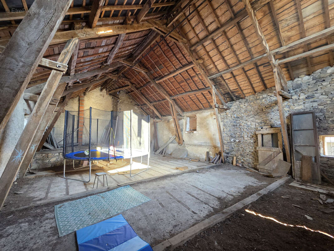 Maison à MANZAT