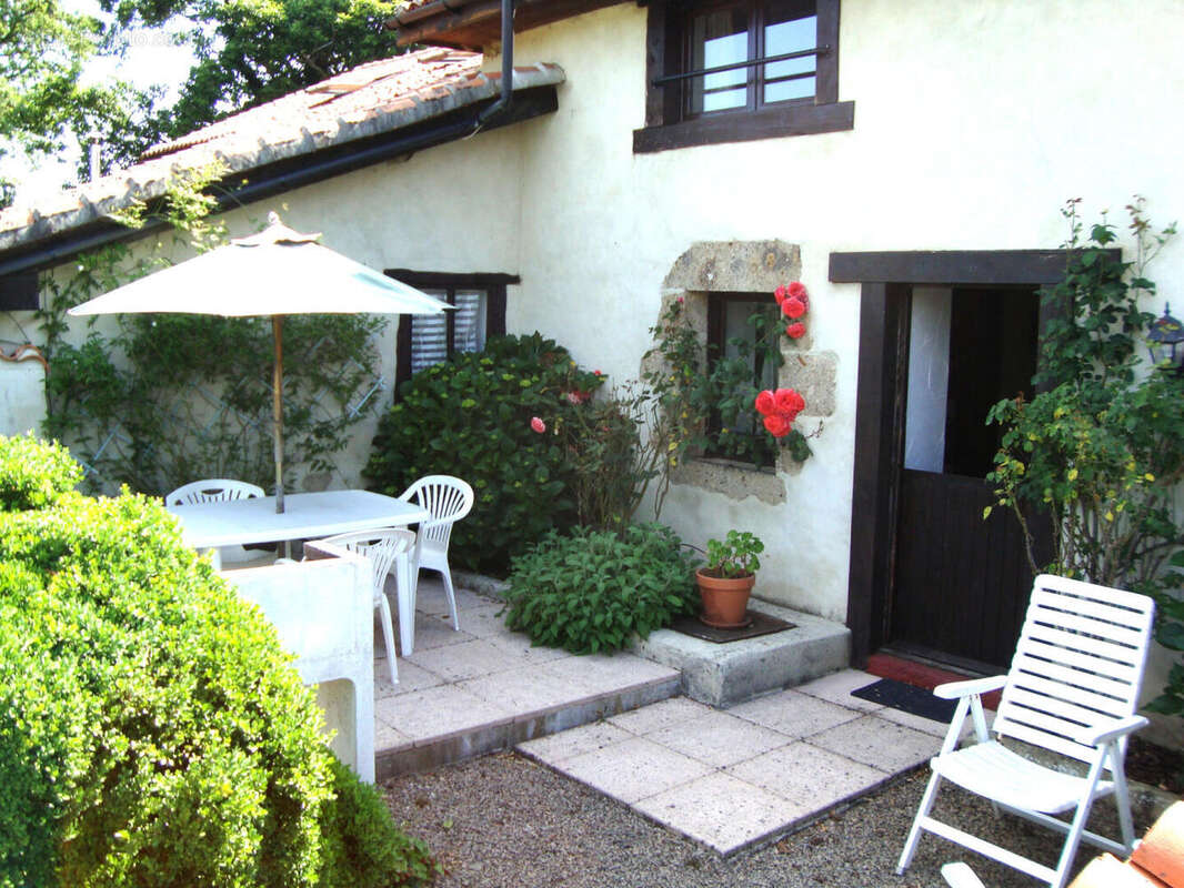 SARTRE - GITE (3) - Maison à PRESSIGNAC