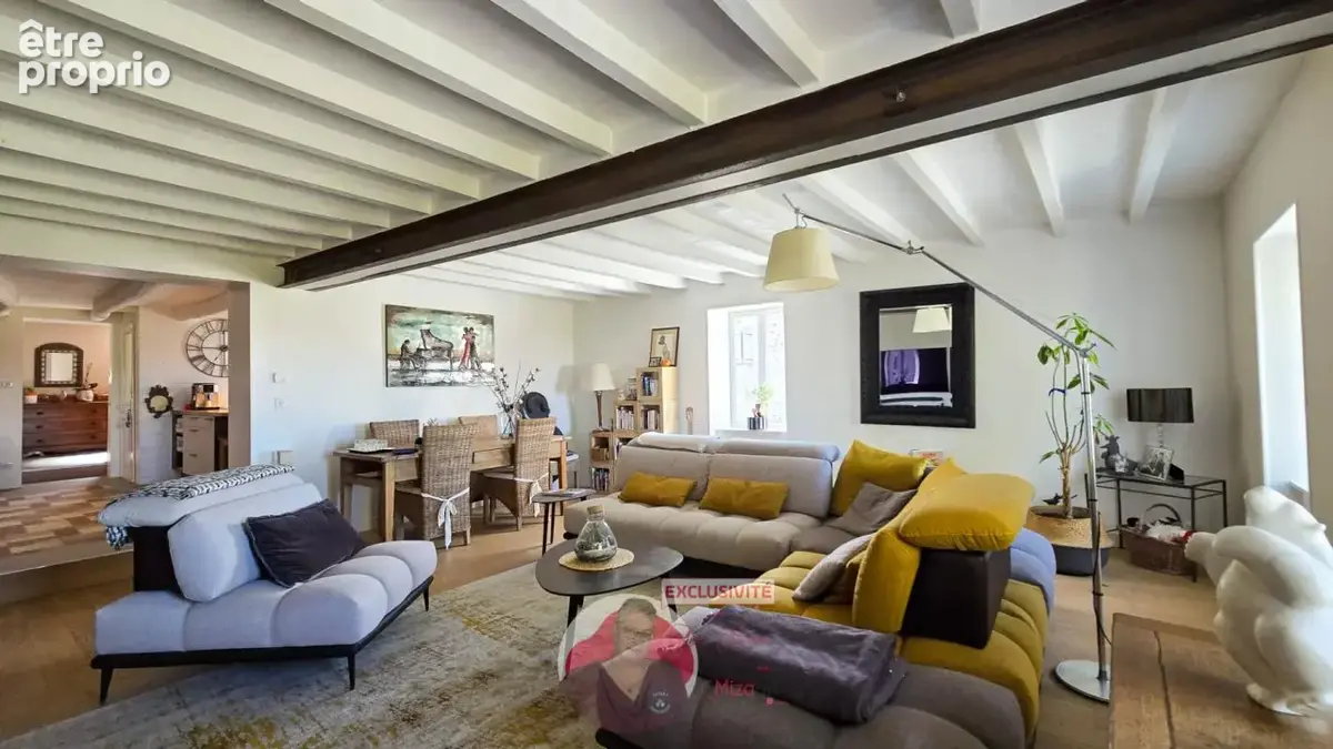 Maison en pierres 155 m², immense terrasse et dépendances, Proche Billom - photo 2