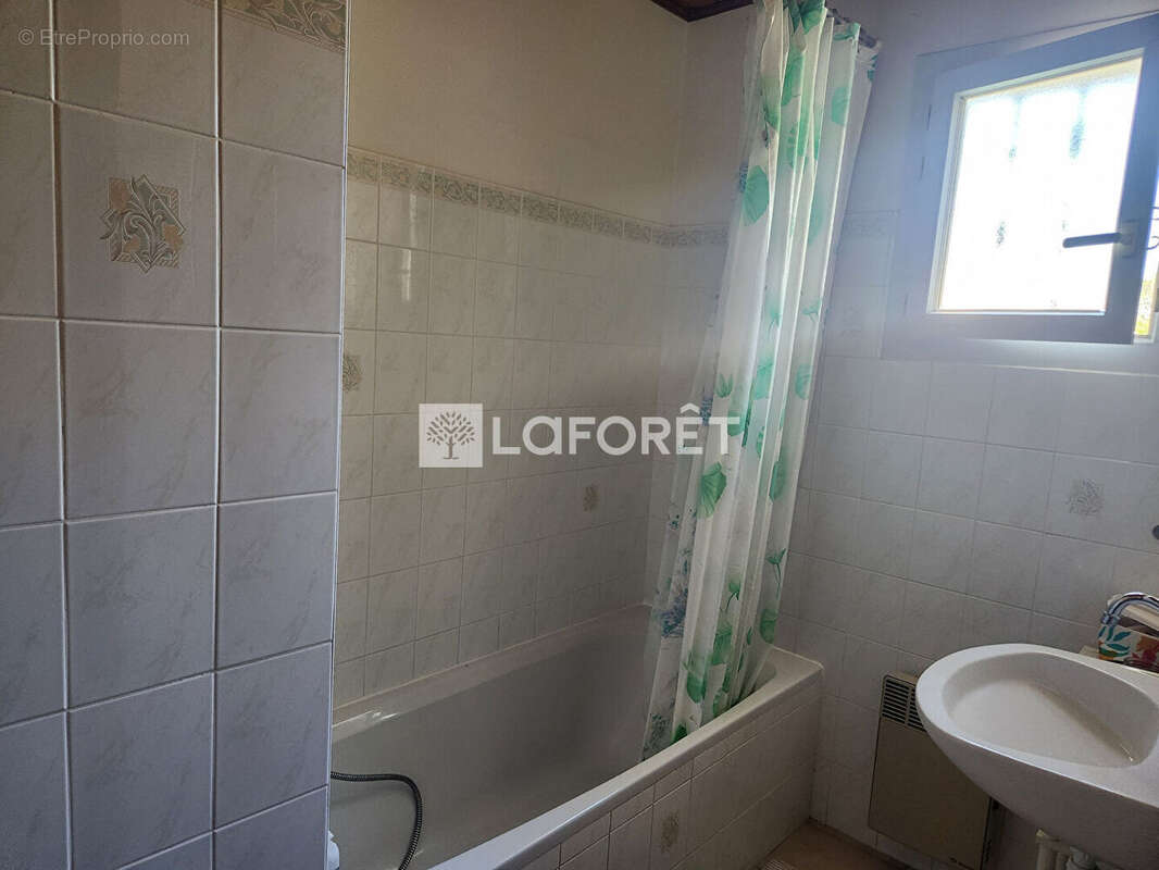 Maison Dolus D Oleron 5 pièce(s) 106.85 m2 - photo 8
