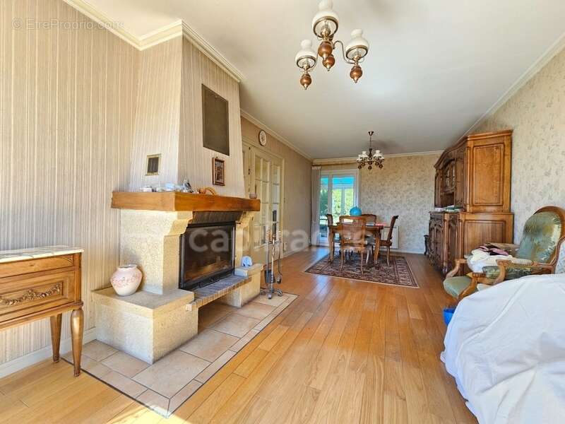 Maison à vendre 4 pièces avec garage et jardin PANISSIERES (42) - photo 8